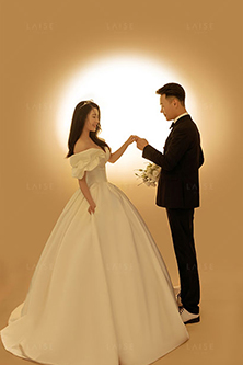 <b>8月第三季</b>